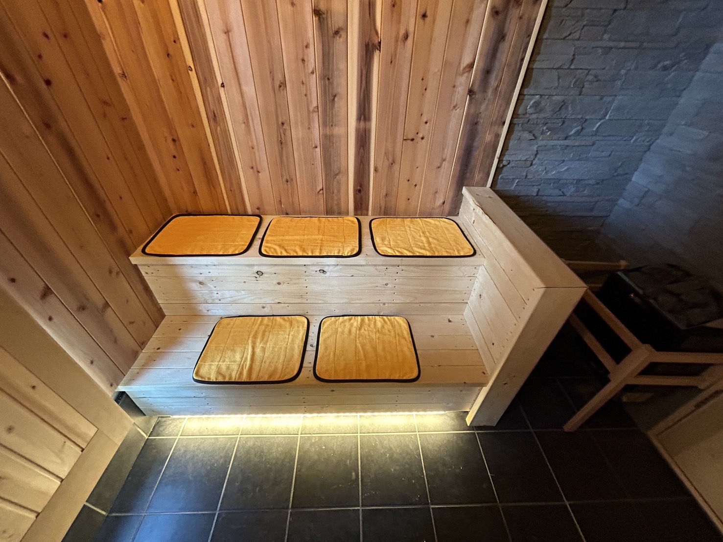 Fumotono &mus. interior